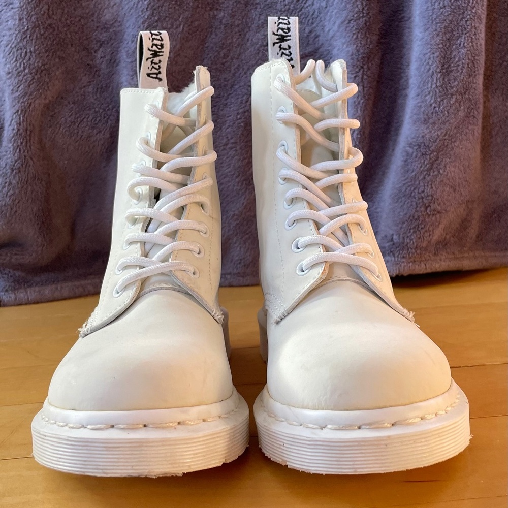 Dr.Martens 1460 Mono White w/faux fur lining size 38(7)